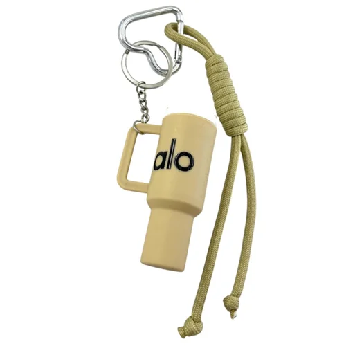 b919bd.webp آویز کیف چارم بگ مدل ماگ استنلی الو کد J4174 - تصویر 1