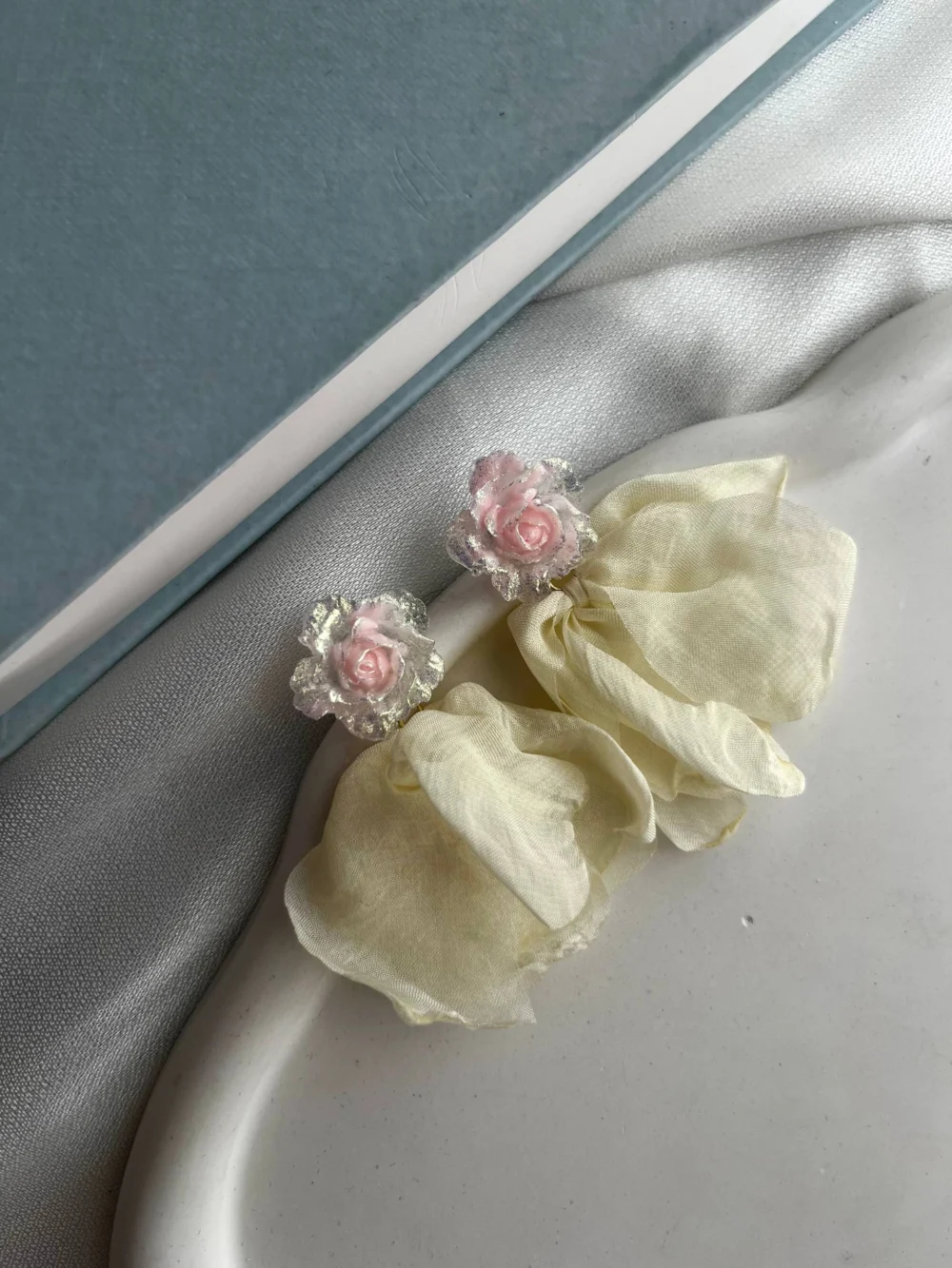گوشواره پارچه ای دامنی