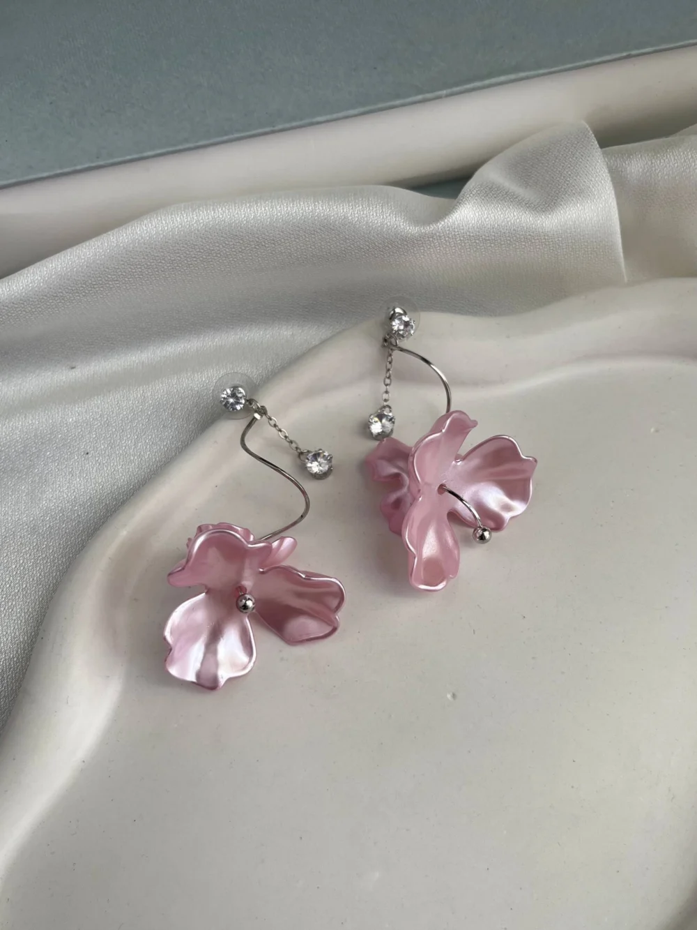 گوشواره آویز گل